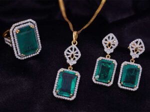 diamond pendant set